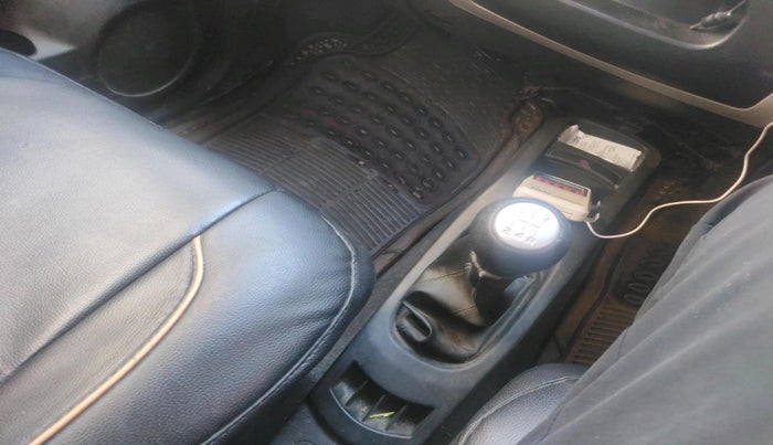 2014 Maruti Wagon R 1.0 LXI, Petrol, Manual, 1,02,328 km, interior