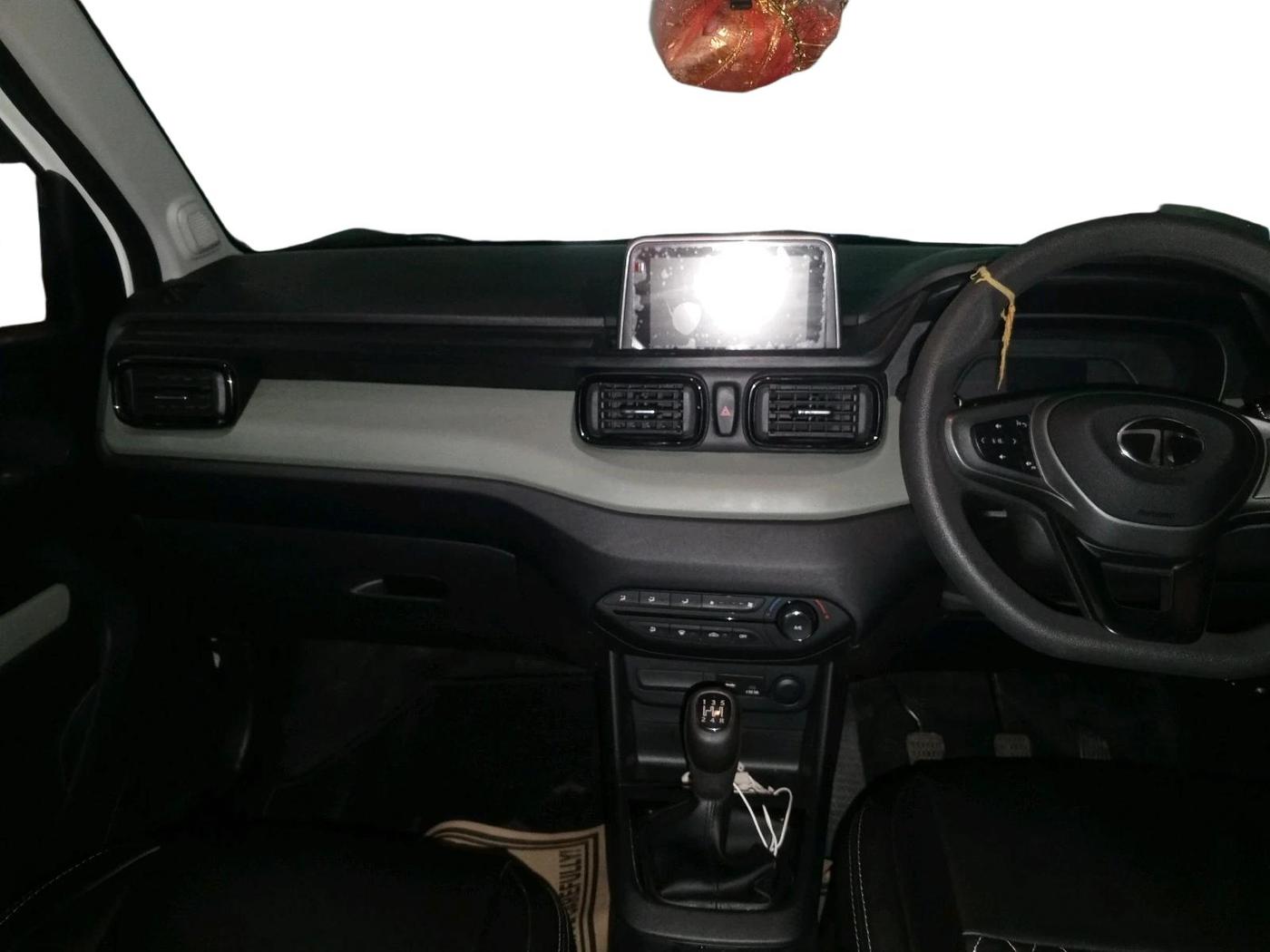2025 Tata PUNCH Adventure Plus, Petrol, Manual, 1,338 km, interior