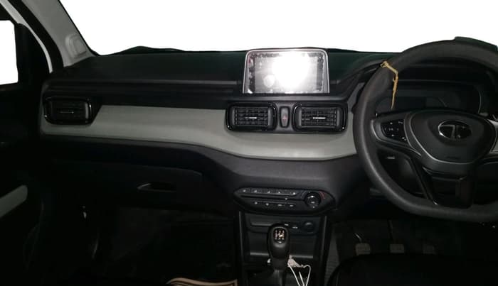 2025 Tata PUNCH Adventure Plus, Petrol, Manual, 1,338 km, interior