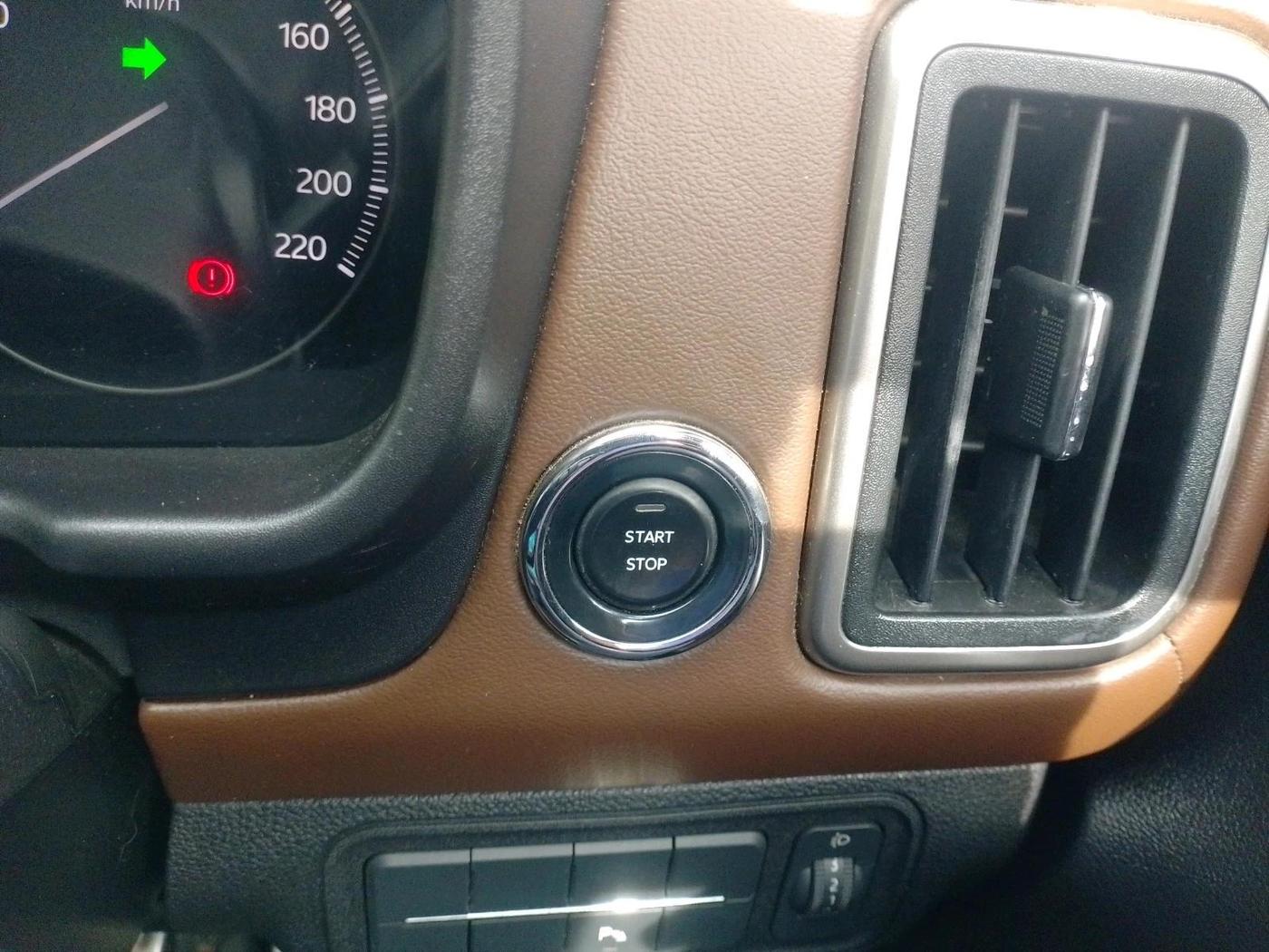 2023 Mahindra SCORPIO-N Z8 L DIESEL MT 2WD 7 STR, Diesel, Manual, 67,260 km, interior