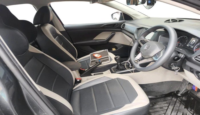 2022 Volkswagen TAIGUN COMFORTLINE 1.0 TSI MT, Petrol, Manual, 26,608 km, interior