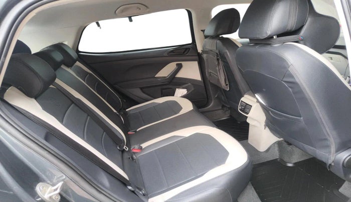 2022 Volkswagen TAIGUN COMFORTLINE 1.0 TSI MT, Petrol, Manual, 26,608 km, interior