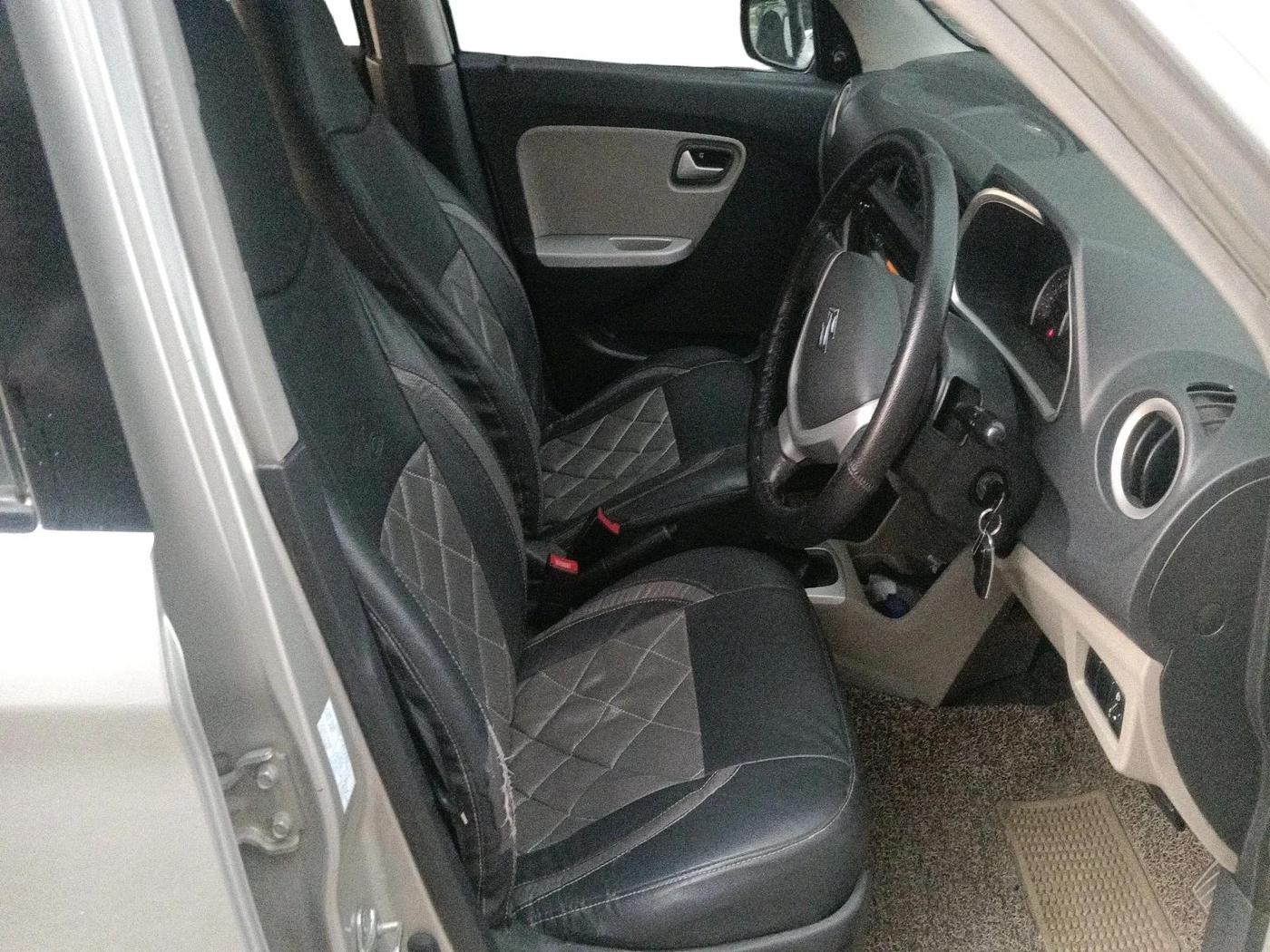 2015 Maruti Alto K10 VXI, Petrol, Manual, 25,339 km, interior