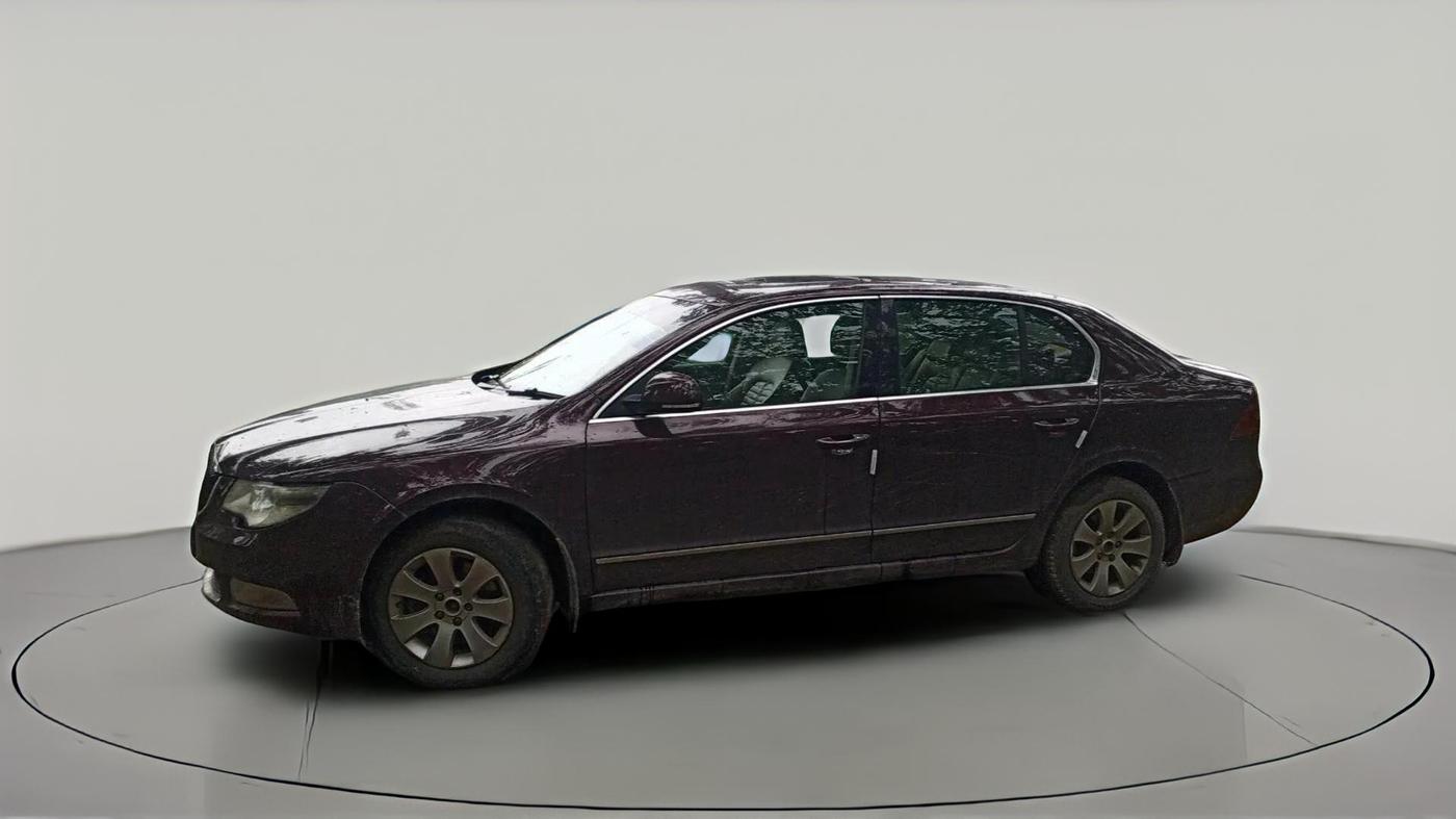 2011 Skoda Superb ELEGANCE 2.0 TDI CR AT, Diesel, Automatic, 1,39,381 km, exterior