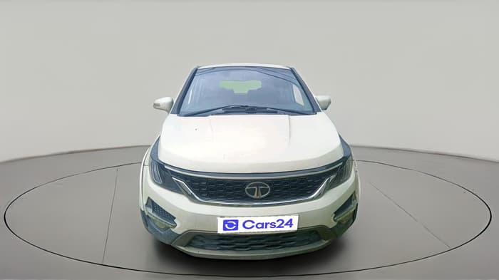 2017 Tata Hexa XM 4X2 7 STR, Diesel, Manual, 68,559 km, exterior
