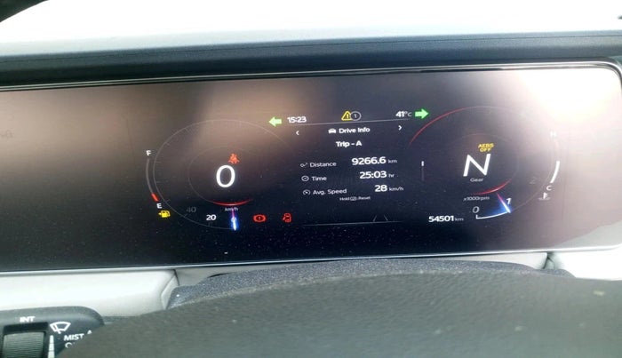 2022 Mahindra XUV700 AX 7 P MT 7 STR, Petrol, Manual, 54,501 km, interior