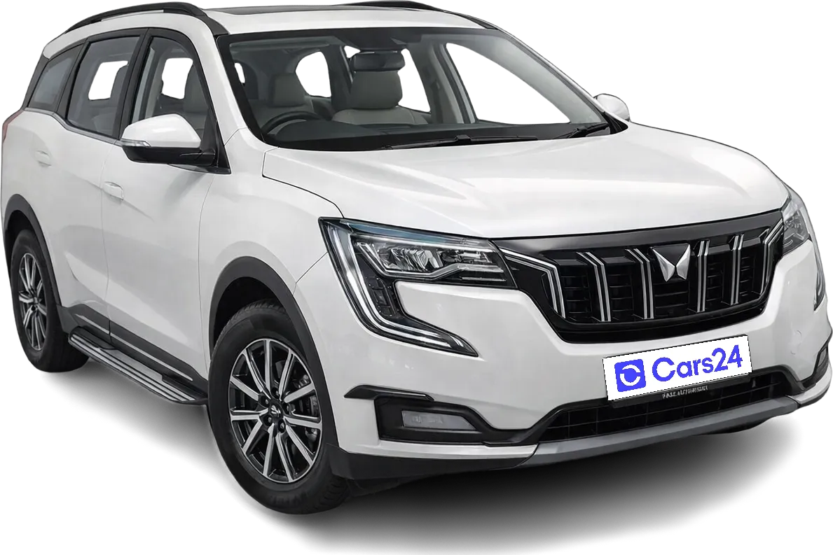 2022 Mahindra XUV700 - SUV - Petrol - Manual - ₹14.24 lakh
