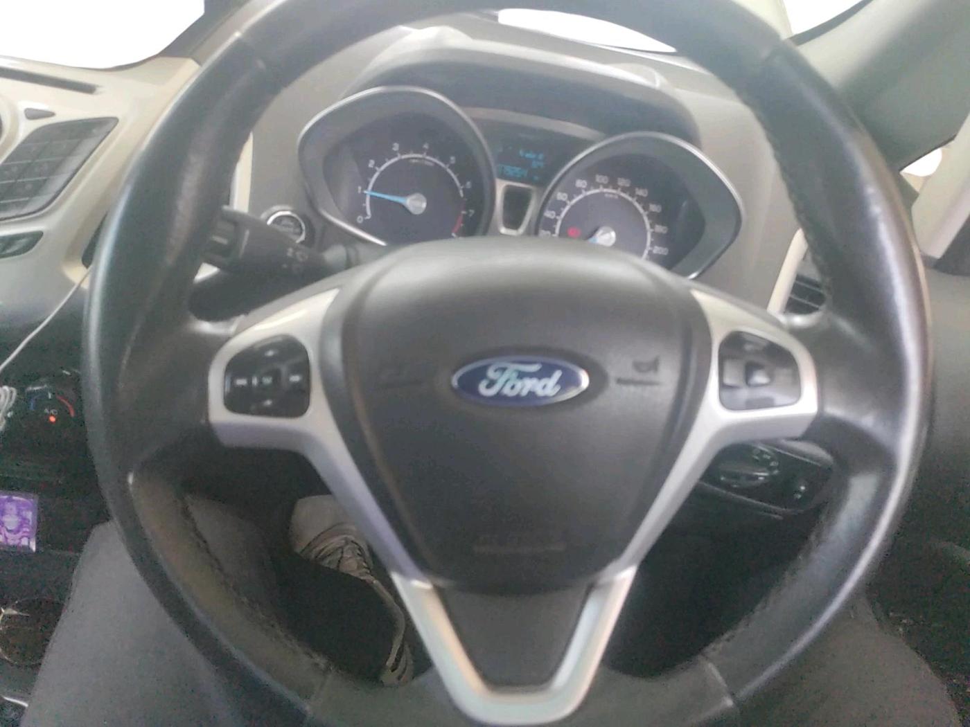 2017 Ford Ecosport TITANIUM+ 1.0L ECOBOOST, Petrol, Manual, 79,254 km, interior