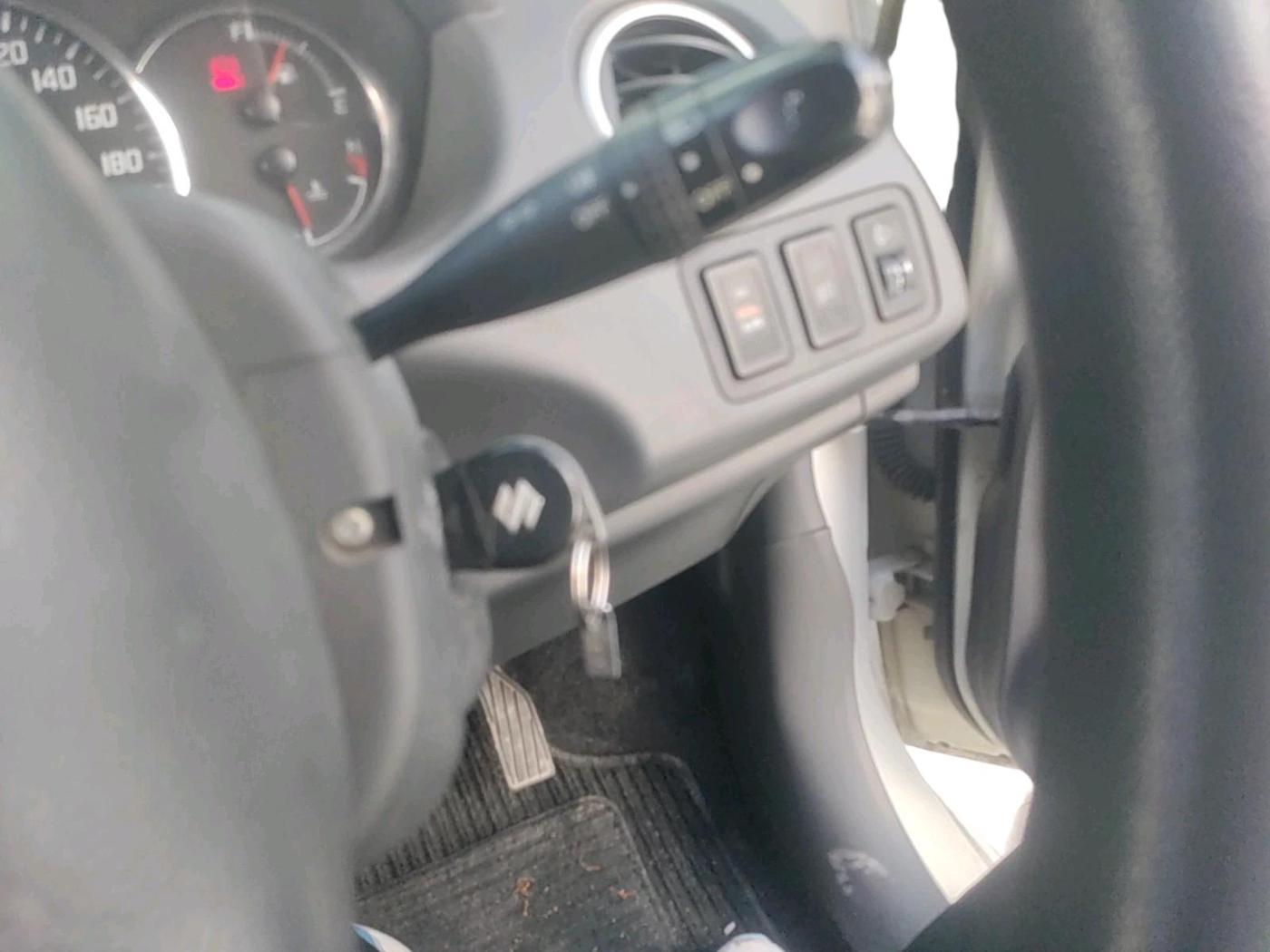 2010 Maruti Swift ZXI, Petrol, Manual, 65,094 km, interior
