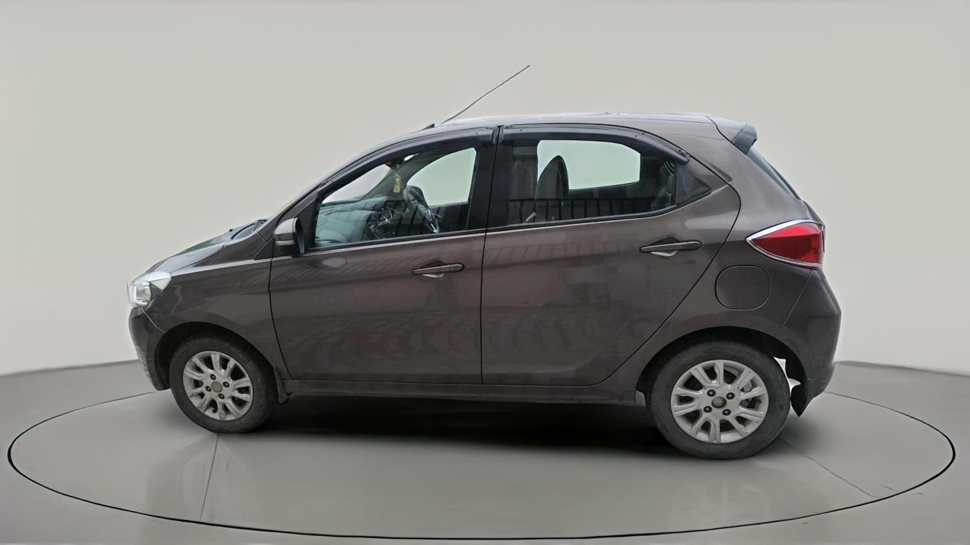 2017 Tata Tiago XZ PETROL, Petrol, Manual, 45,511 km, exterior