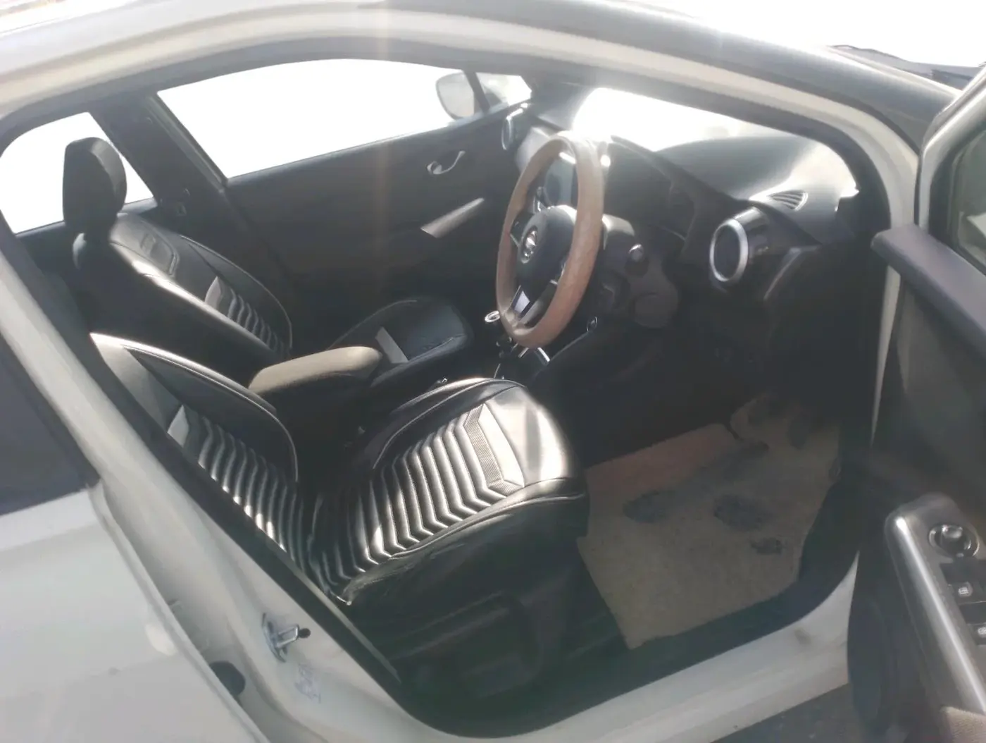 2019 Nissan Kicks XV DIESEL, Diesel, Manual, 54,482 km, interior