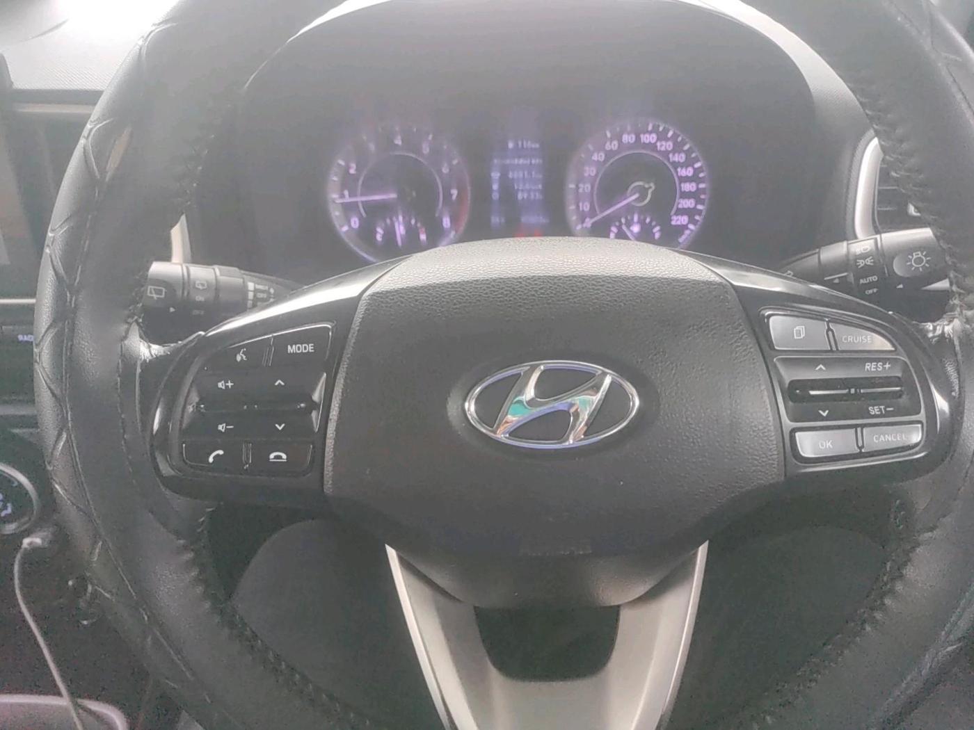 2019 Hyundai VENUE SX 1.0 (O) TURBO, Petrol, Manual, 90,803 km, interior