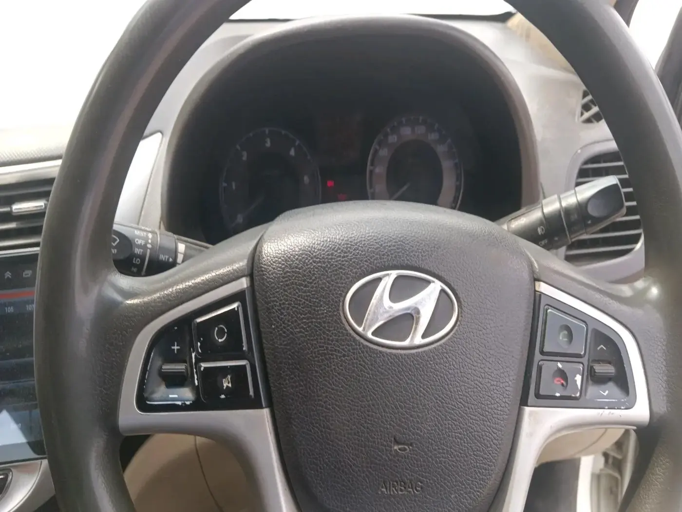 2012 Hyundai Verna FLUIDIC 1.6 CRDI SX, Diesel, Manual, 1,03,312 km, interior