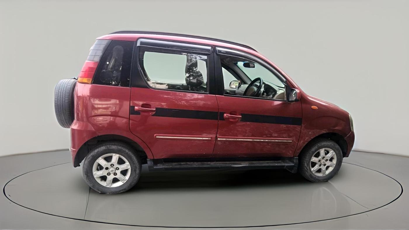 2014 Mahindra Quanto C8, Diesel, Manual, 1,11,257 km, exterior