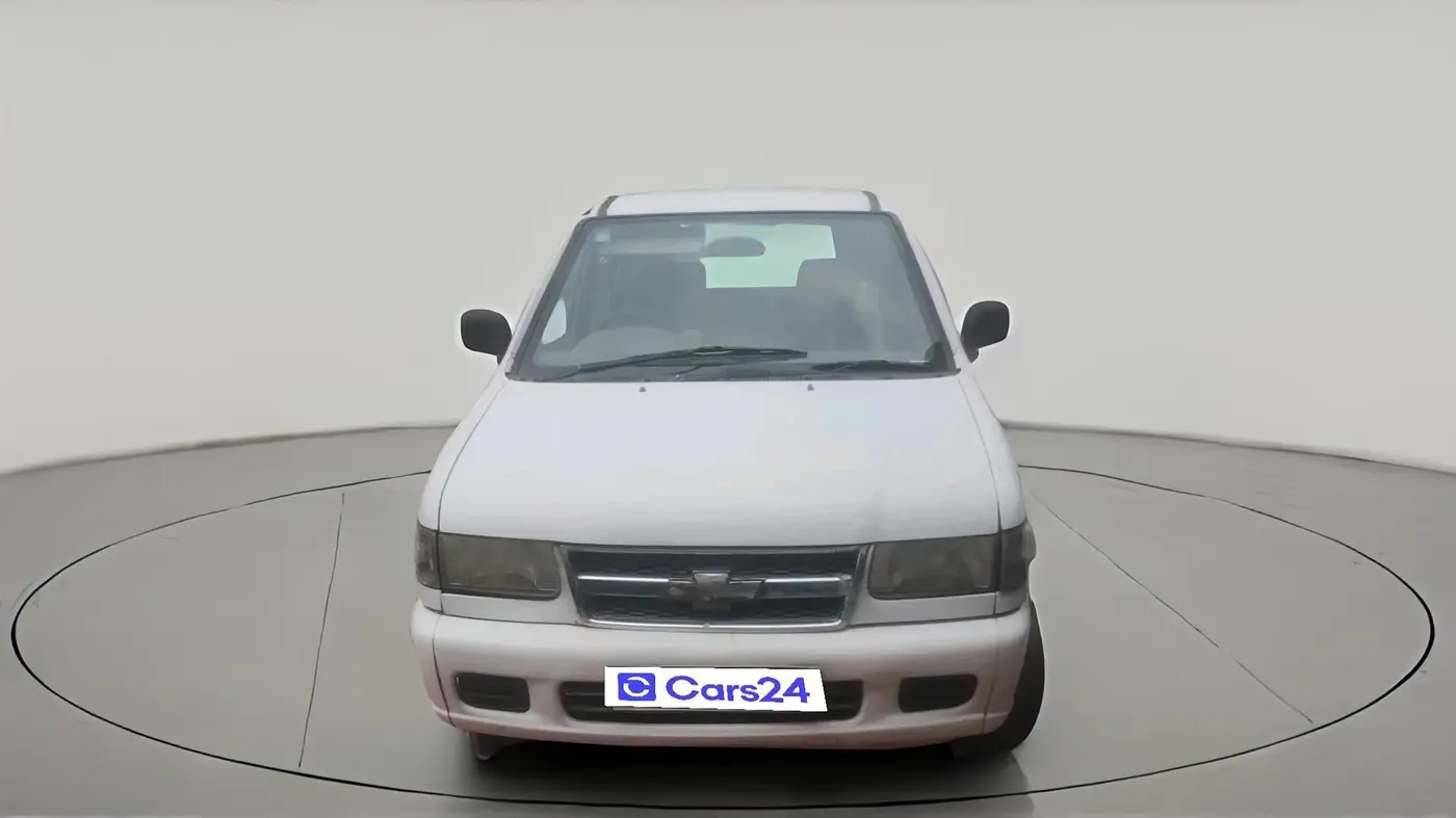 2011 Chevrolet Tavera NEO LS B3 7 STR BS III, Diesel, Manual, 2,39,552 km, exterior