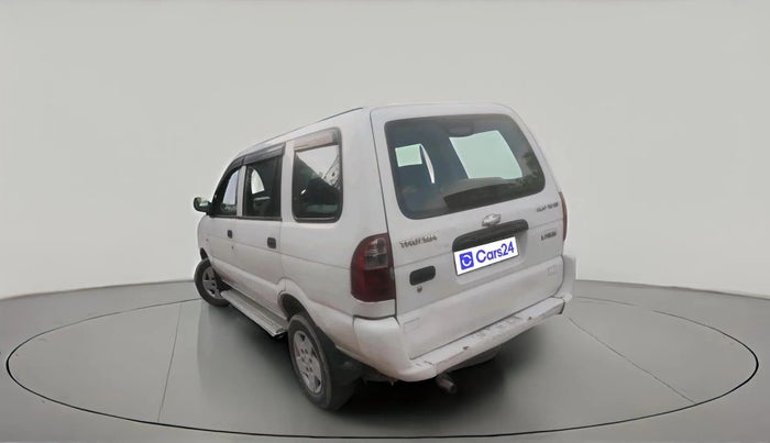 2011 Chevrolet Tavera NEO LS B3 7 STR BS III, Diesel, Manual, 2,39,552 km, exterior