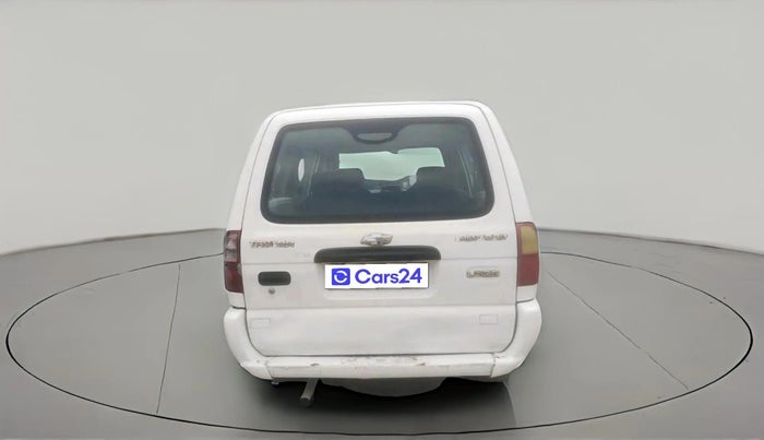 2011 Chevrolet Tavera NEO LS B3 7 STR BS III, Diesel, Manual, 2,39,552 km, exterior