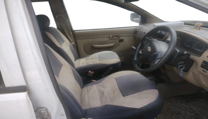 2011 Chevrolet Tavera NEO LS B3 7 STR BS III, Diesel, Manual, 2,39,552 km, interior