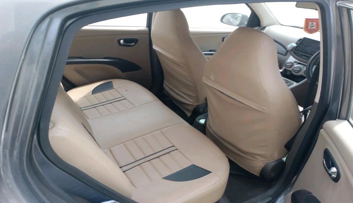 2011 Hyundai i10 MAGNA 1.2, Petrol, Manual, 82,844 km, interior