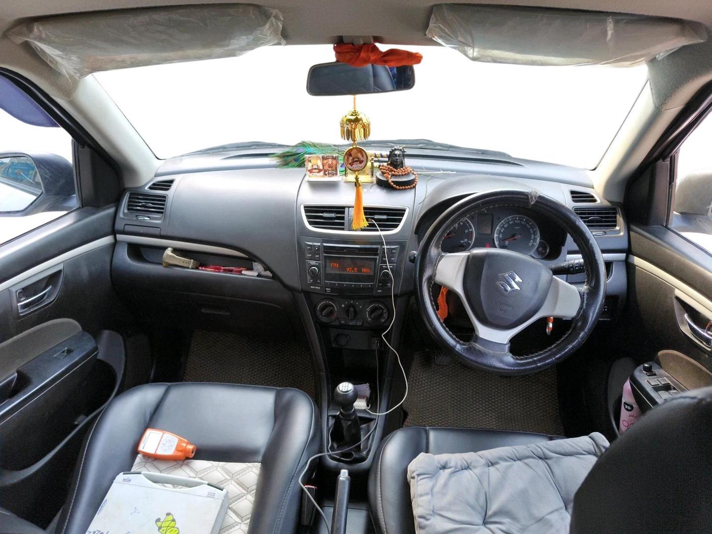2017 Maruti Swift VDI, Diesel, Manual, 1,35,000 km, interior