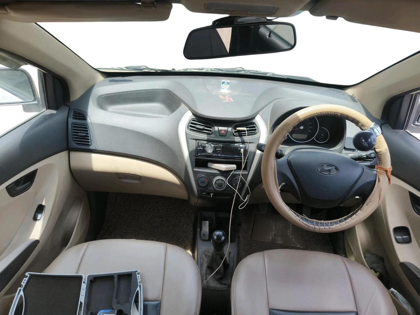 2014 Hyundai Eon 1.0 MAGNA +, Petrol, Manual, 90,264 km, interior