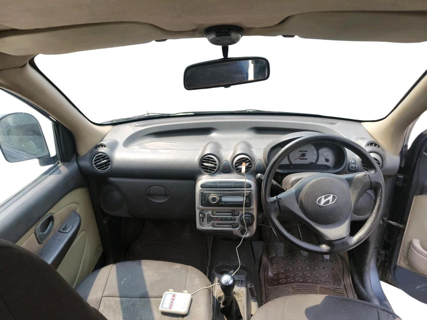 2011 Hyundai Santro Xing GL PLUS, Petrol, Manual, 1,19,719 km, interior
