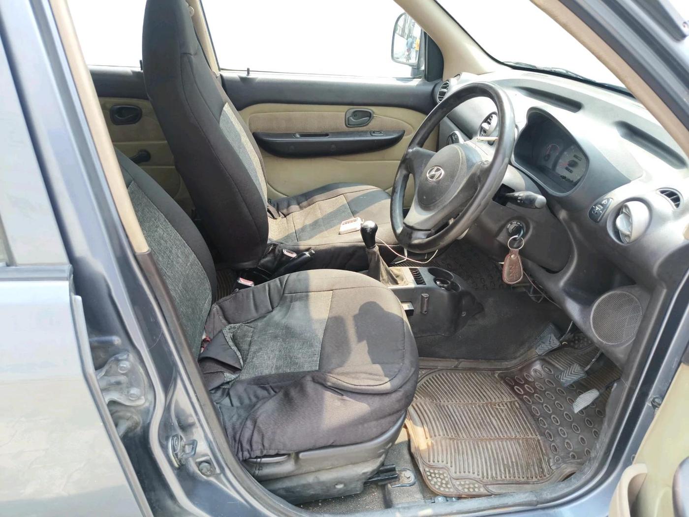2011 Hyundai Santro Xing GL PLUS, Petrol, Manual, 1,19,719 km, interior
