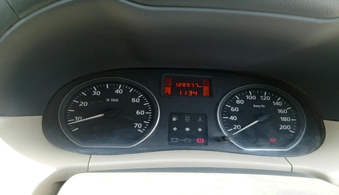 2013 Nissan Terrano XL D THP 110 PS, Diesel, Manual, 1,28,977 km, interior