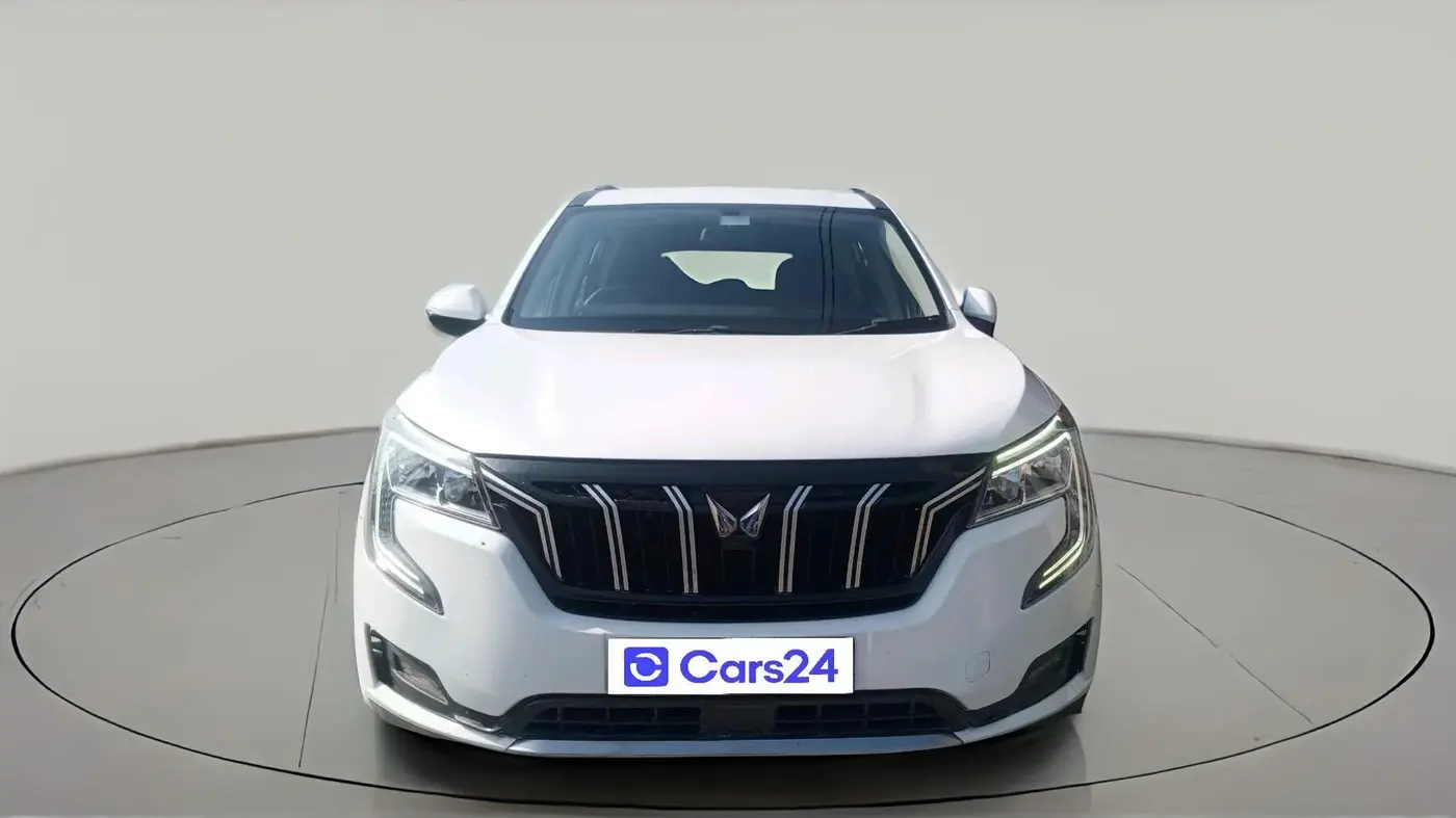 2022 Mahindra XUV700 AX 3 P MT 5 STR, Petrol, Manual, 62,532 km, exterior