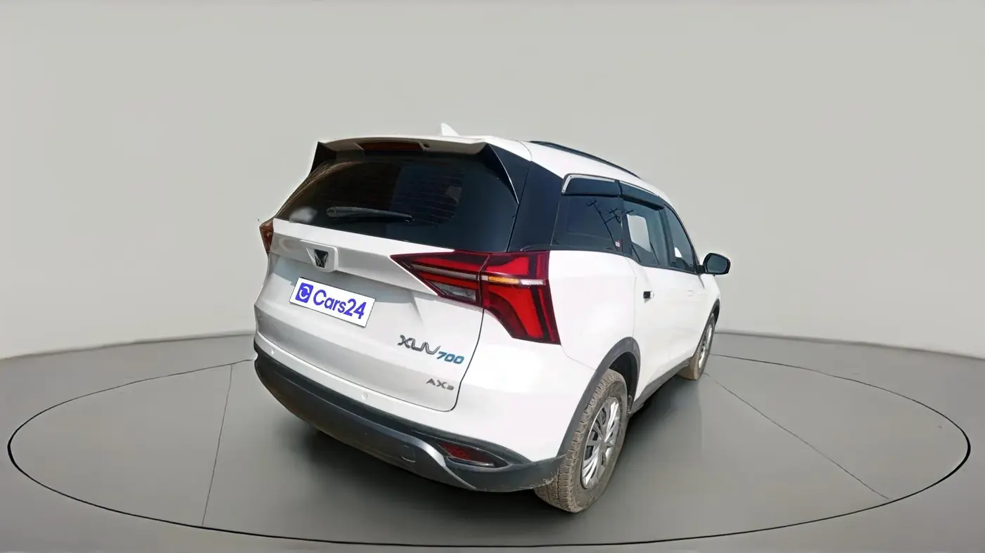 2022 Mahindra XUV700 AX 3 P MT 5 STR, Petrol, Manual, 62,532 km, exterior