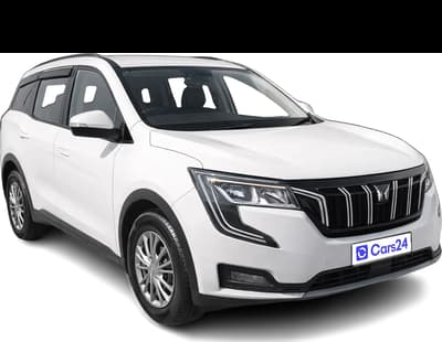 2022 Mahindra XUV700 - SUV - Petrol - Manual - ₹11.90 lakh
