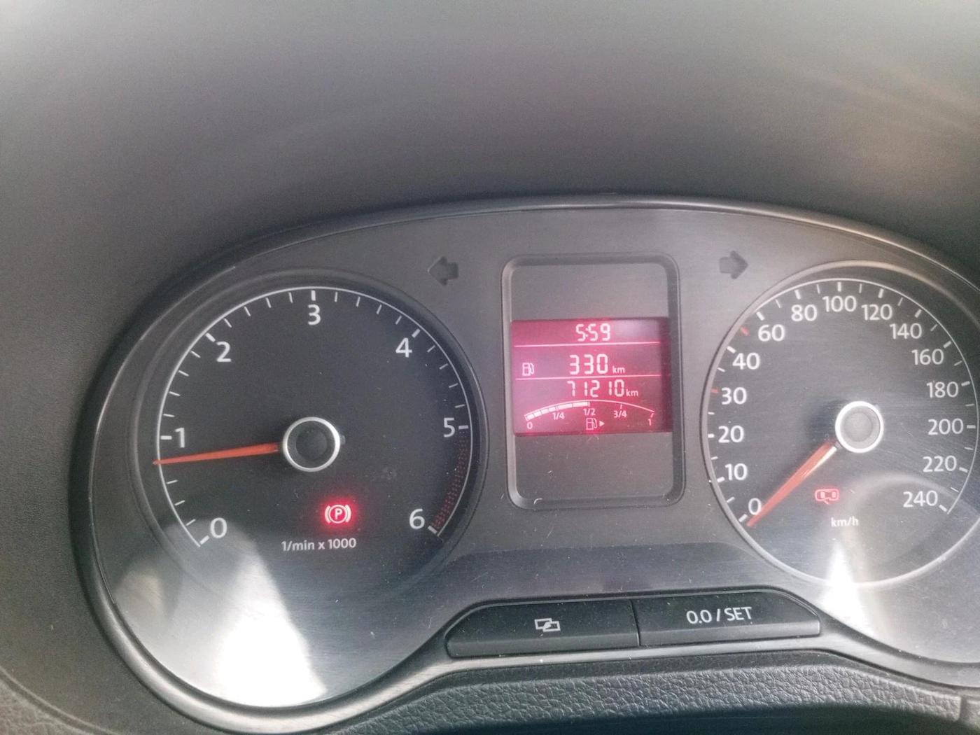2012 Volkswagen Polo COMFORTLINE 1.2L, Diesel, Manual, 72,100 km, interior