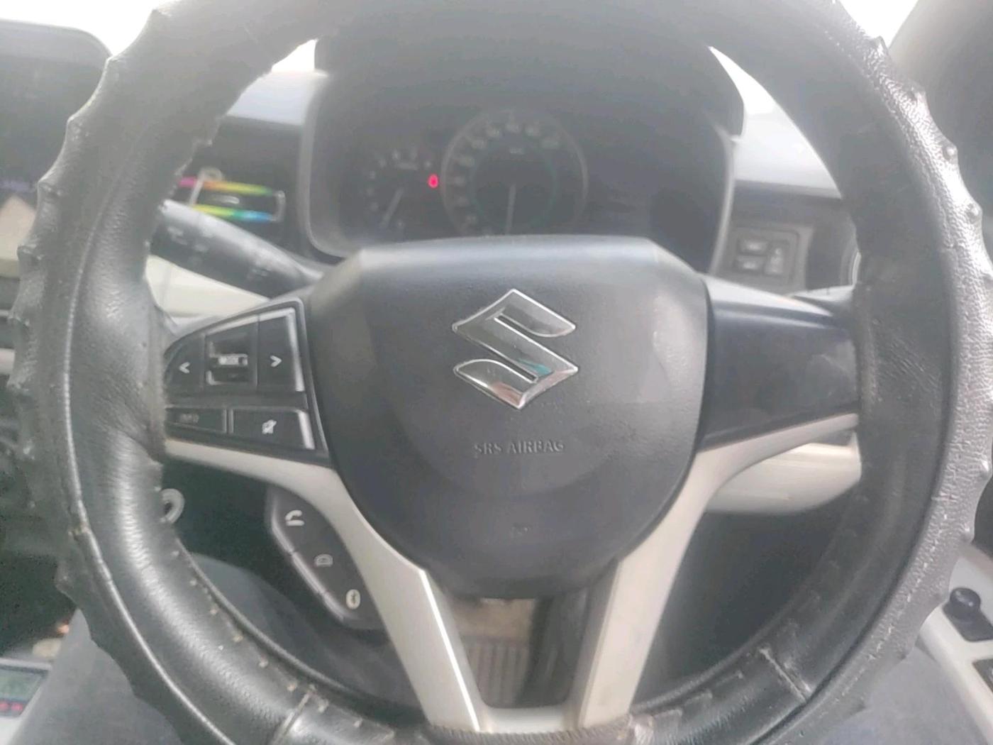 2017 Maruti IGNIS ZETA 1.2, Petrol, Manual, 53,960 km, interior