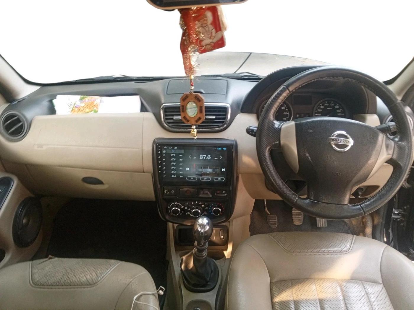 2014 Nissan Terrano XV D THP 110 PS, Diesel, Manual, 1,40,875 km, interior
