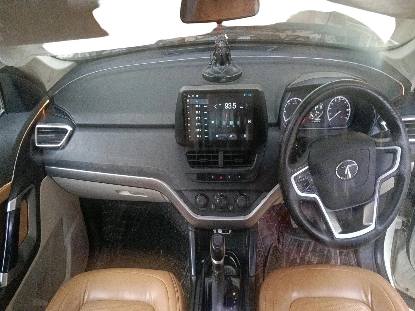 2022 Tata Safari XMA, Diesel, Automatic, 45,885 km, interior