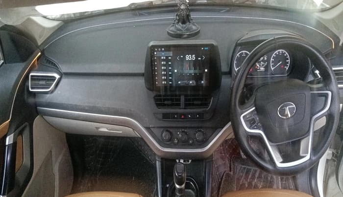 2022 Tata Safari XMA, Diesel, Automatic, 45,885 km, interior