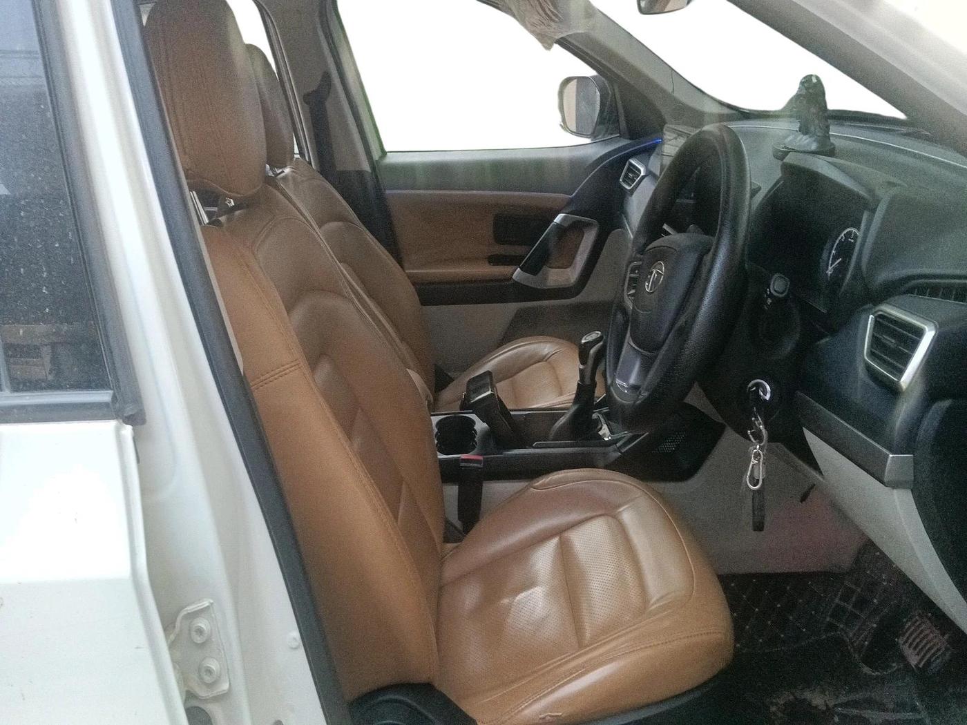 2022 Tata Safari XMA, Diesel, Automatic, 45,885 km, interior