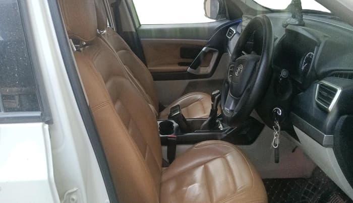 2022 Tata Safari XMA, Diesel, Automatic, 45,885 km, interior