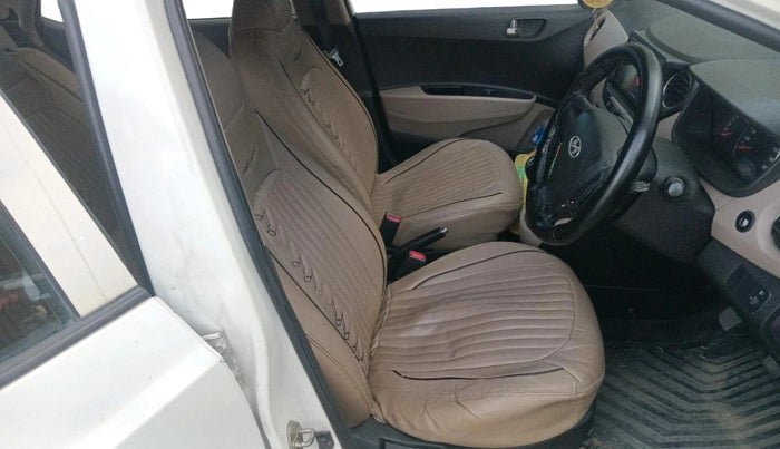 2013 Hyundai Grand i10 SPORTZ 1.2 KAPPA VTVT, Petrol, Manual, 1,03,282 km, interior