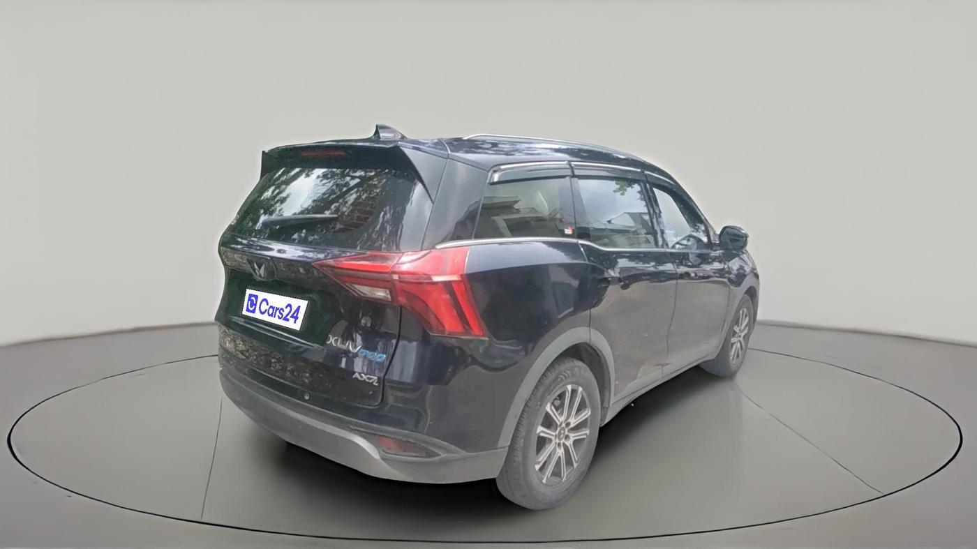 2023 Mahindra XUV700 AX 7 LUXURY D AWD AT 7 STR, Diesel, Automatic, 97,626 km, exterior