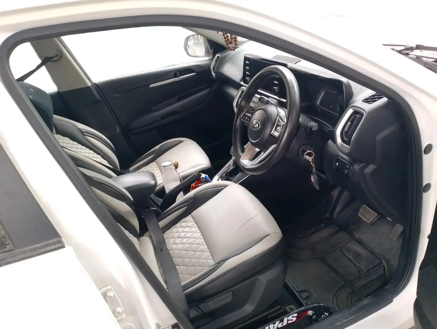 2020 KIA SONET HTK PLUS 1.0 DCT, Petrol, Automatic, 97,755 km, interior