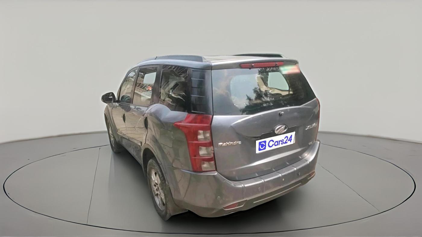 2014 Mahindra XUV500 W8, Diesel, Manual, 1,54,599 km, exterior