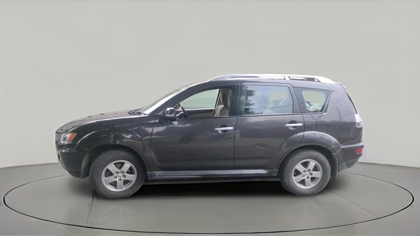 2011 Mitsubishi Outlander 2.4 MIVEC, Petrol, Automatic, 1,09,934 km, exterior