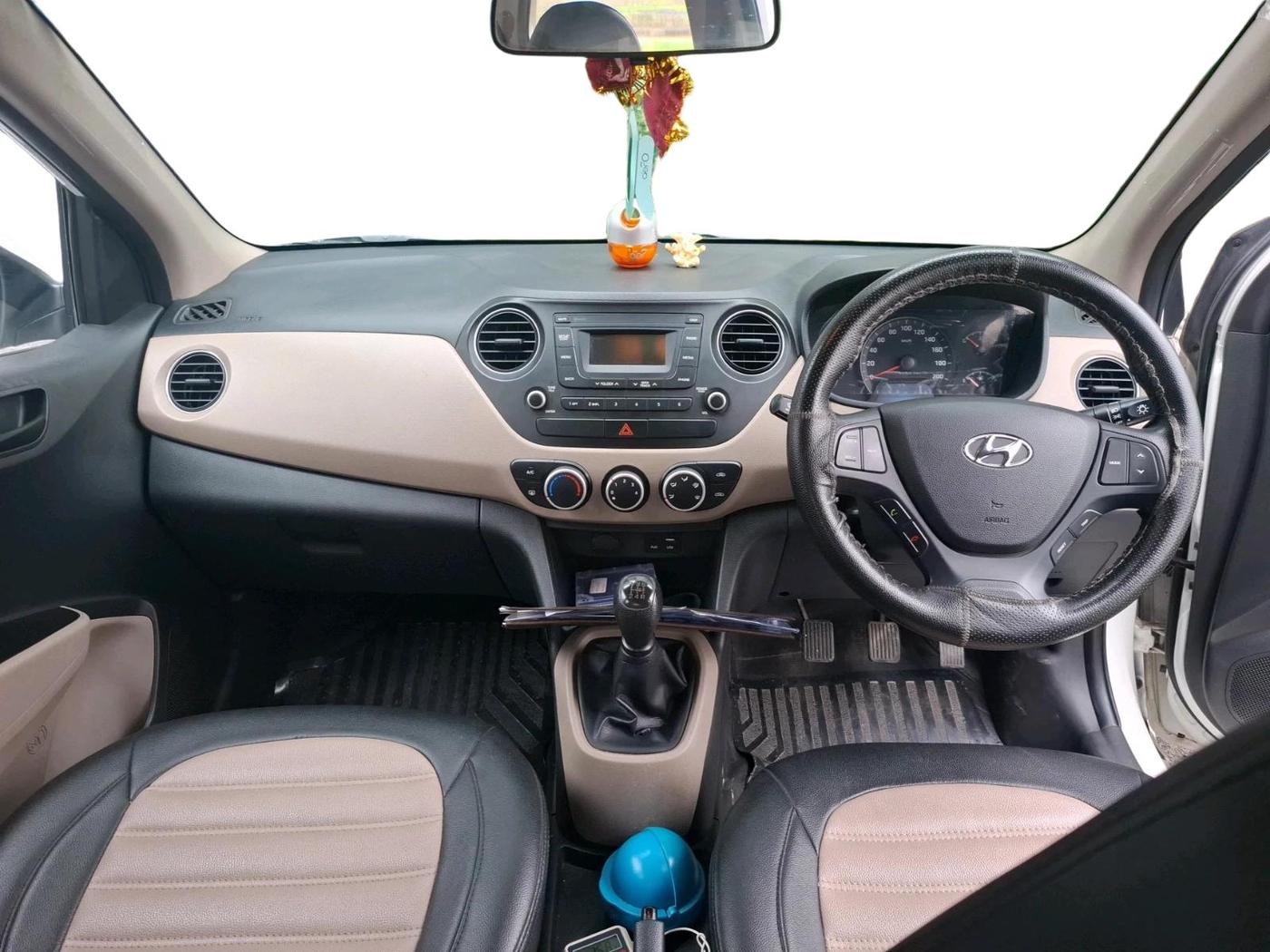 2018 Hyundai Xcent S 1.2, Petrol, Manual, 33,582 km, interior