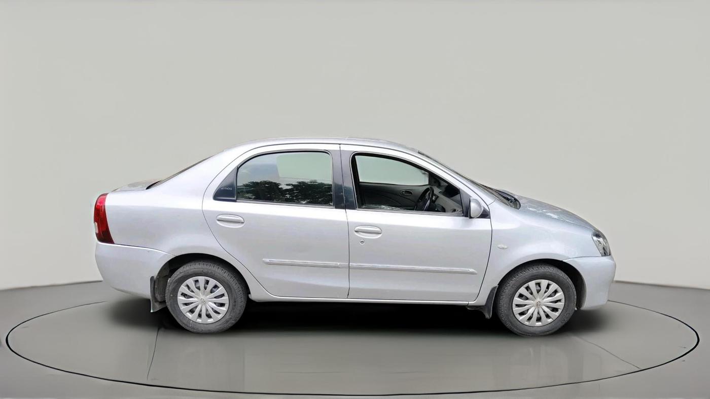 2011 Toyota Etios G, CNG, Manual, 1,64,812 km, exterior