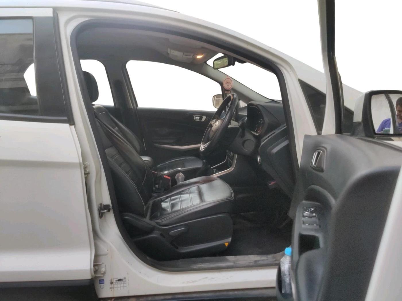 2018 Ford Ecosport TITANIUM + 1.5L DIESEL, Diesel, Manual, 98,800 km, interior