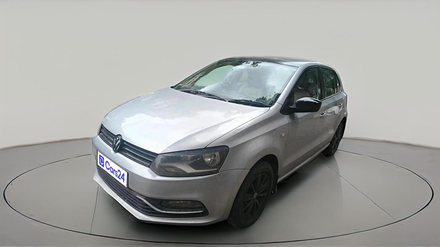 2015 Volkswagen Polo HIGHLINE1.5L, Diesel, Manual, 1,09,017 km, exterior