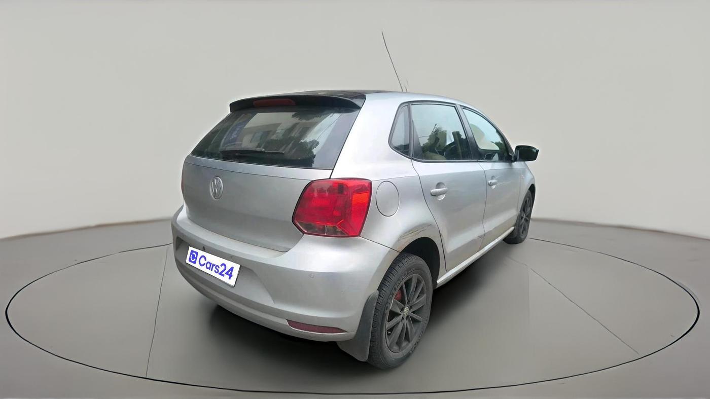 2015 Volkswagen Polo HIGHLINE1.5L, Diesel, Manual, 1,09,017 km, exterior
