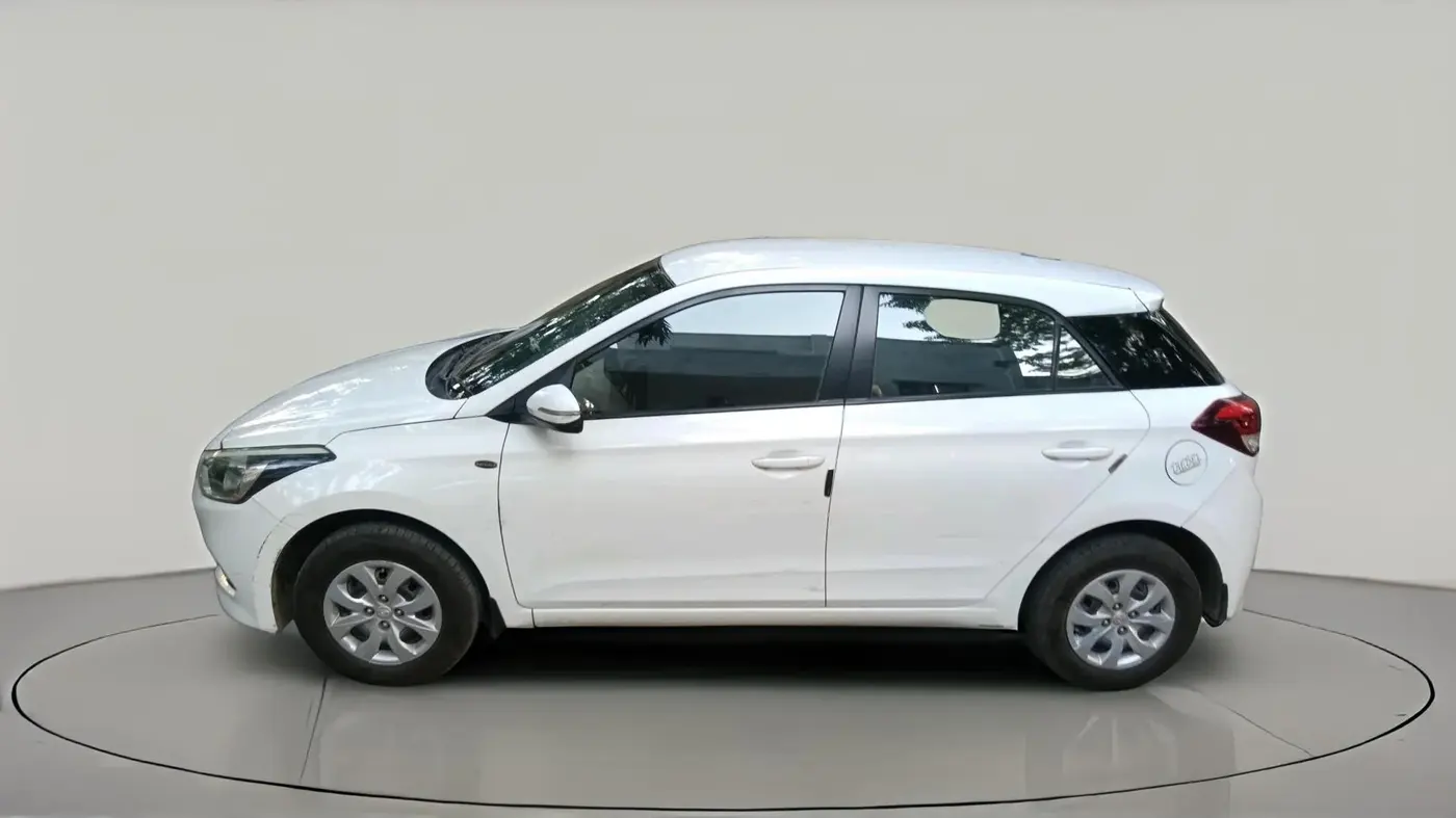 2017 Hyundai Elite i20 SPORTZ 1.4 CRDI, Diesel, Manual, 1,12,419 km, exterior