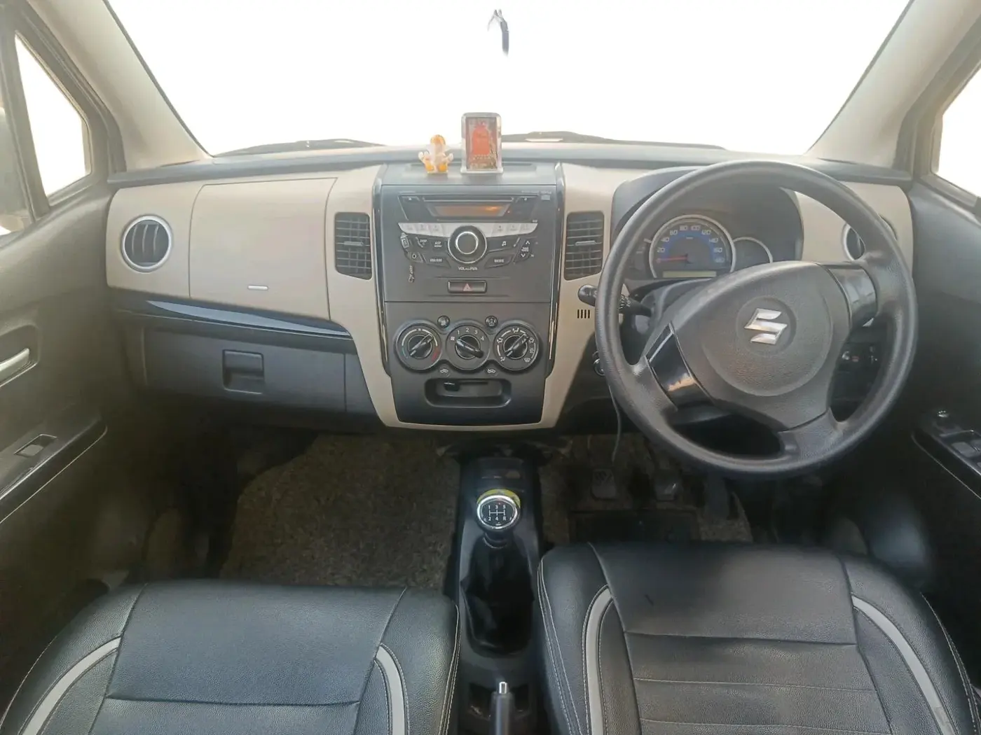 2017 Maruti Wagon R 1.0 VXI, CNG, Manual, 56,536 km, interior